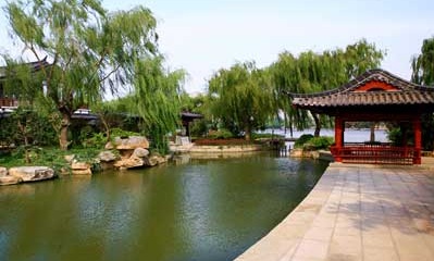 “Autumn Willows” and Qiuliu Garden